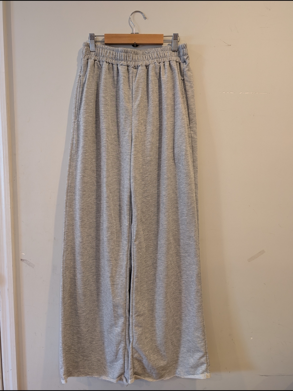 Micas Heather Gray Wide Leg Pull On SweatPants Loungewear Streetwear Casual - Picture 2 of 9